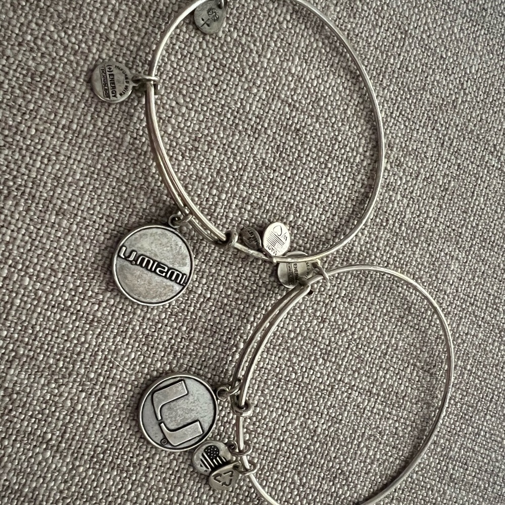 Alex and Ani bracelet silver university of Miami UM college series 🧡💚